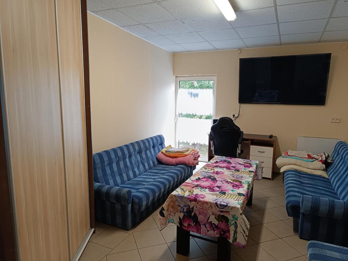 Hostel Welinek Gratis Parking ステンシェフ エクステリア 写真