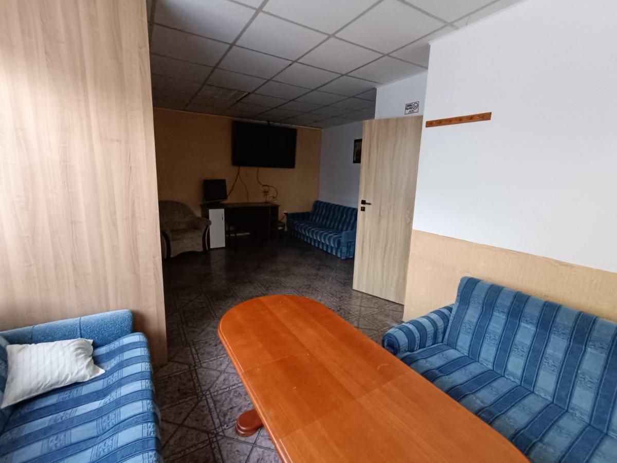 Hostel Welinek Gratis Parking ステンシェフ エクステリア 写真